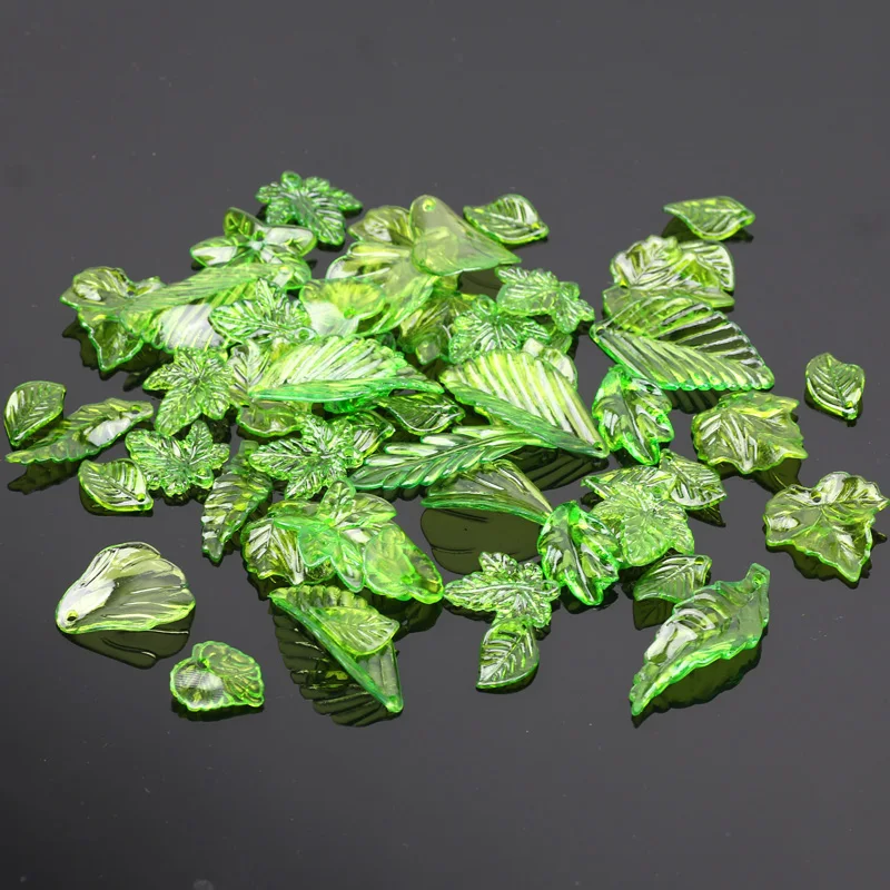 

Acrylic Beads 30pcs Transparent Green Charm Leaf Pendants Acrylic Spacer Beads For Jewelry Making DIY Beads Necklace Accessories