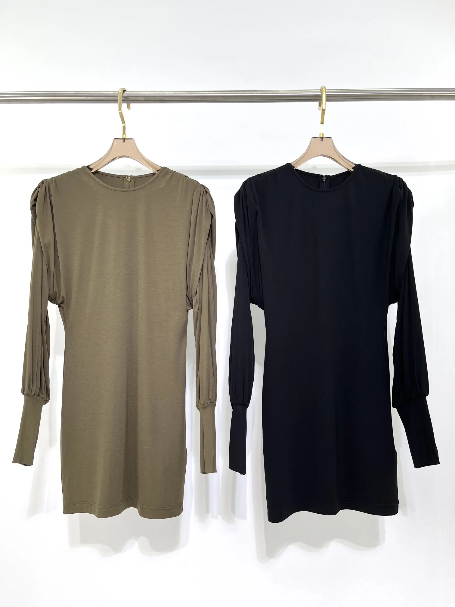 

2022 new women fashion long sleeve round neck solid color dress 0629