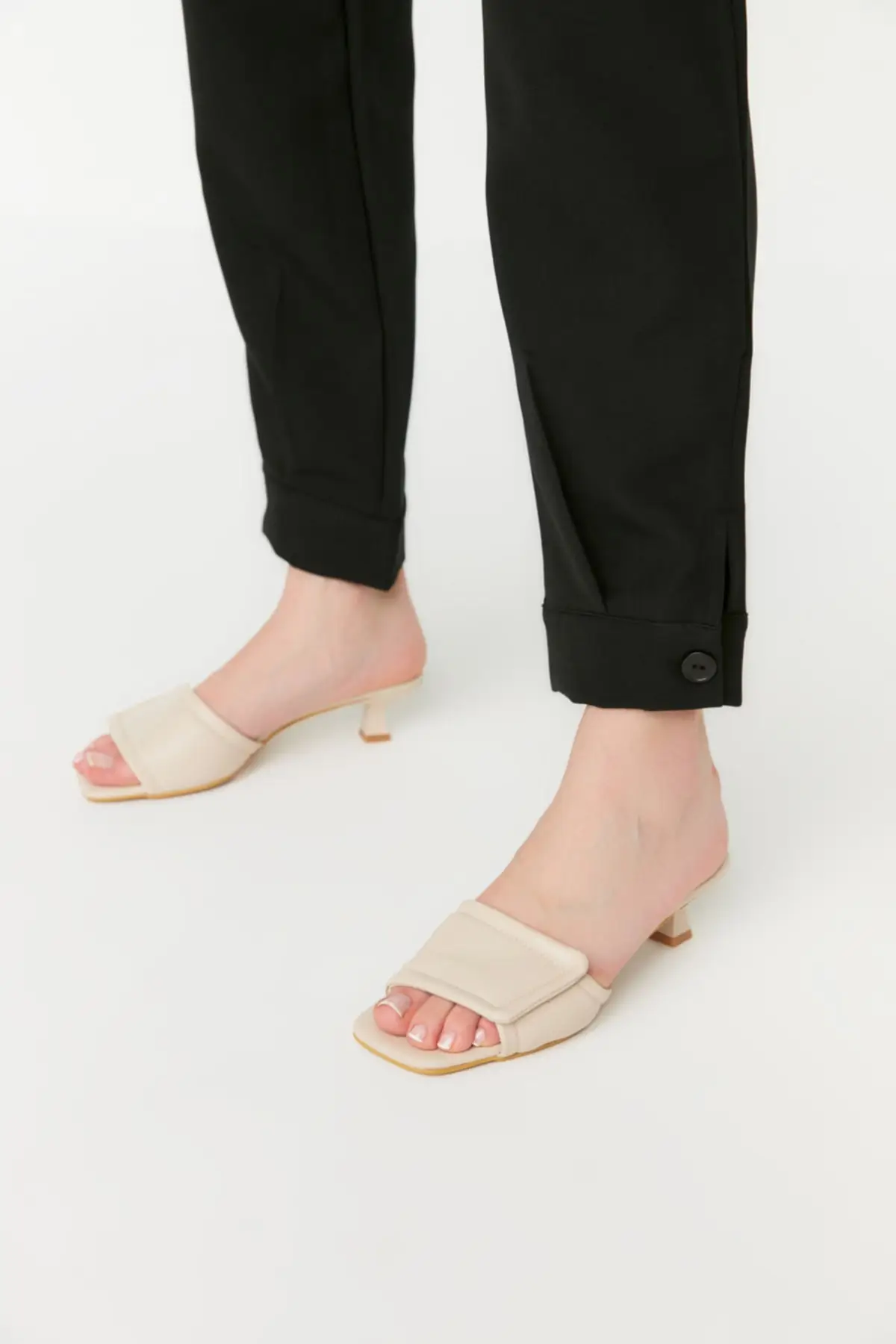 

Women's Fashion Comfort Slippers Sandals Flat Toe