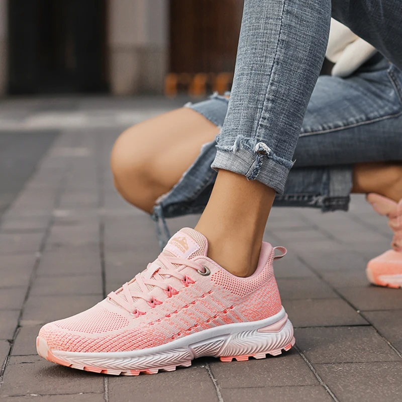 Пара дышащих дешевых кроссовок для бега мужские тканевые красные уличные