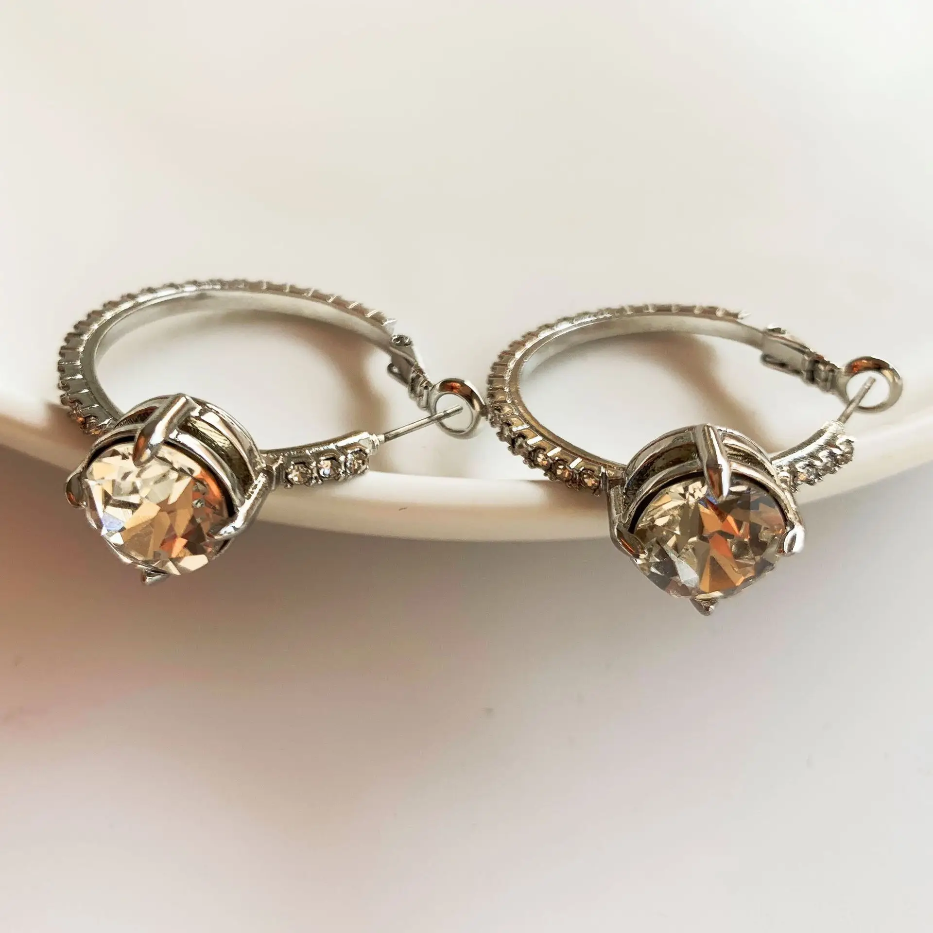 

European and American fashion ear buckle zircon circle earrings