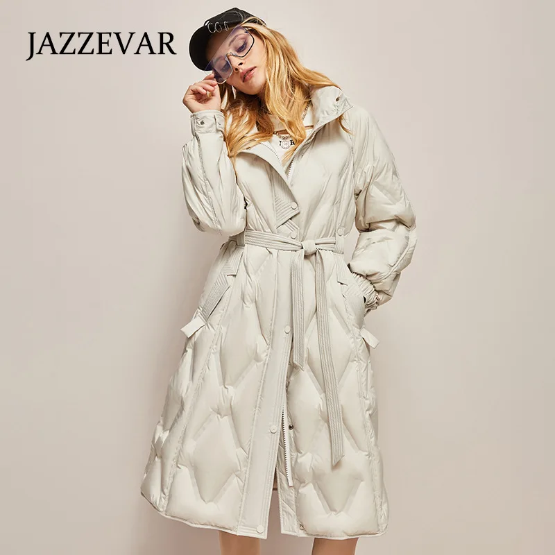 Рисунок 2 - Женский длинный пуховик со стразами