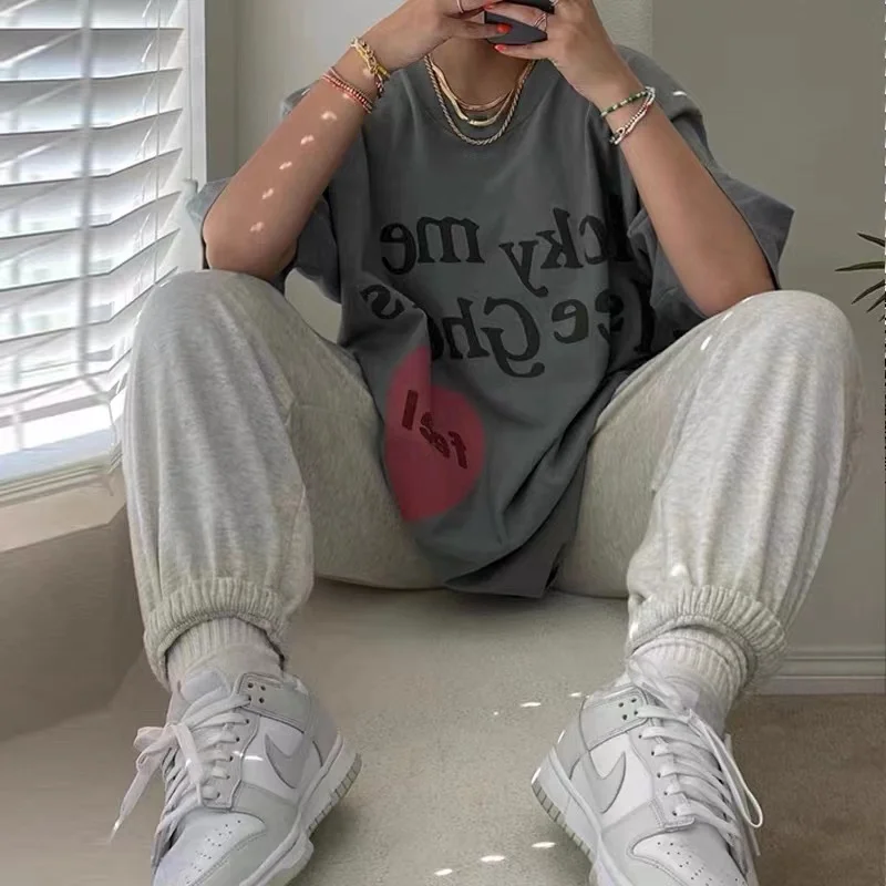 

New CPFM XYZ T-Shirt Lucky Me I See Ghost Red Heart Feel Men Women Kanye West T shirt Stranger Things