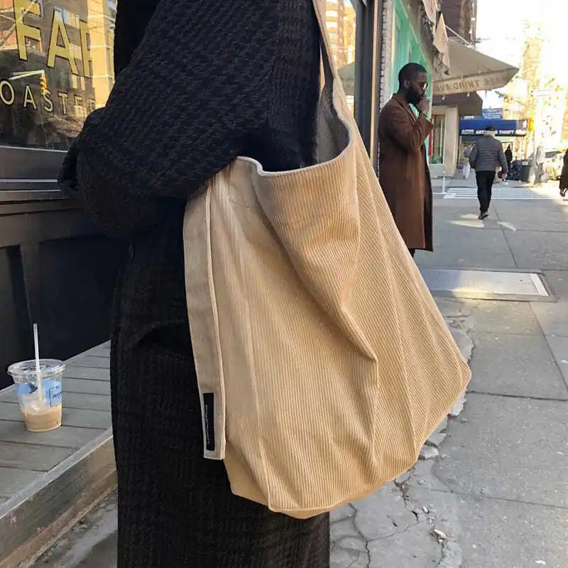 

ins retro corduroy cross-body bag female autumn and winter Korean version large capacity Tote lazy style simple shoulder bag