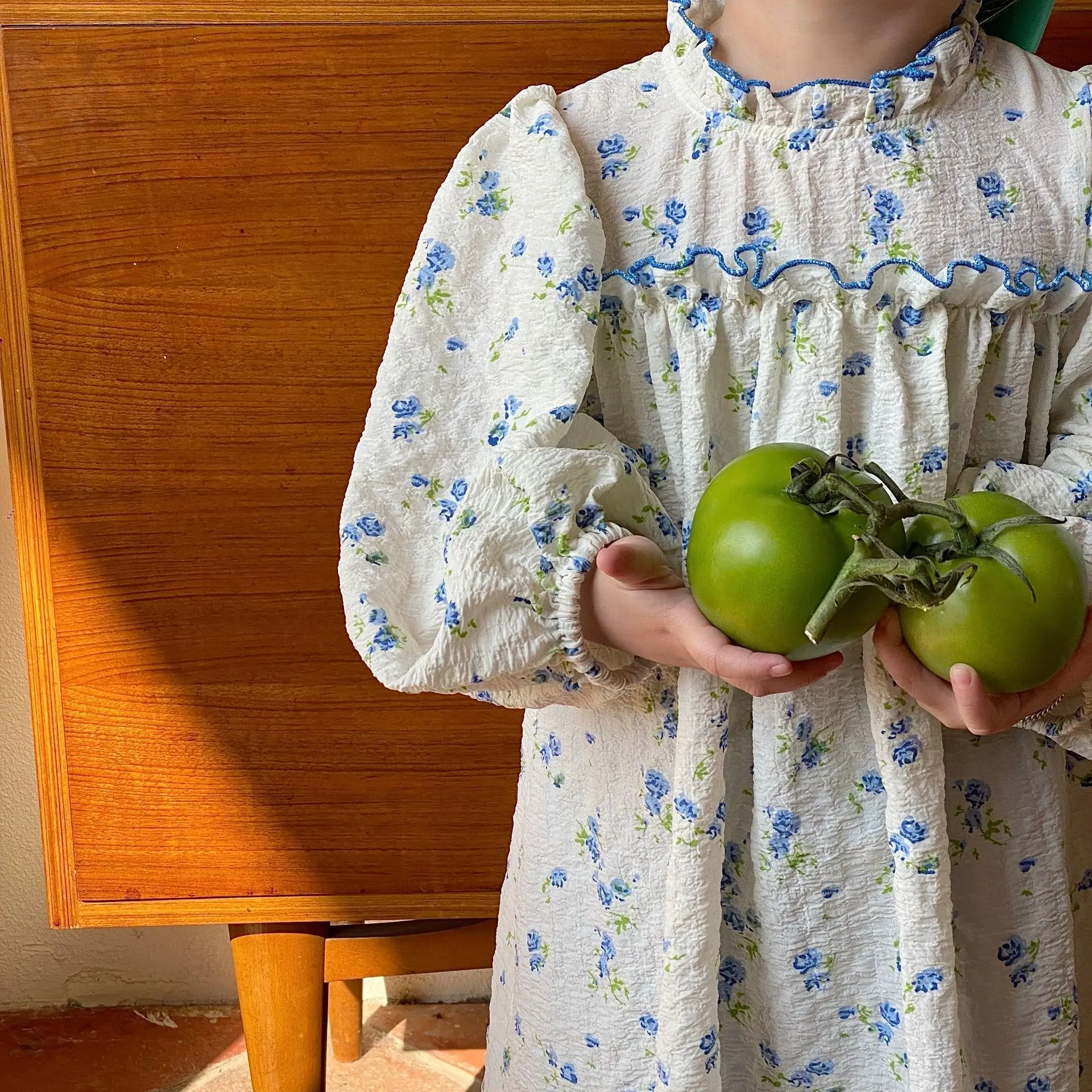 

Korean Children's Clothing 2022 Spring New Small And Medium-sized Children's Dress Fairy Skirt Chiffon Skirt Korean Long Skirt