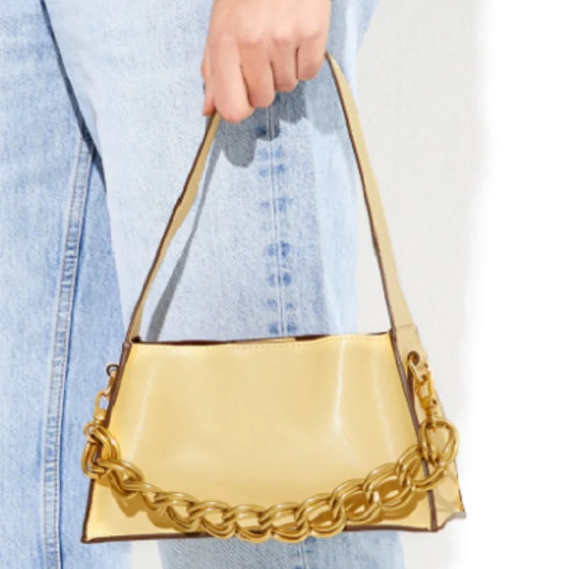 

2022 new arrow bag cowhide trapezoidal shoulder portable chain underarm bag