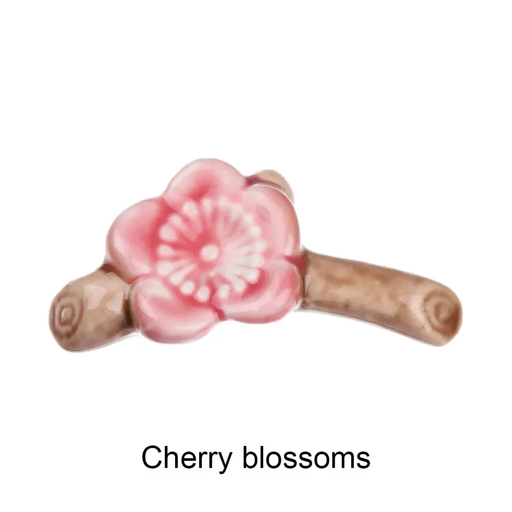 

Керамический держатель для палочек в японском стиле, милая посуда в виде панды, арбуза, цветка вишни, подставка для столовой посуды, кухонный аксессуар