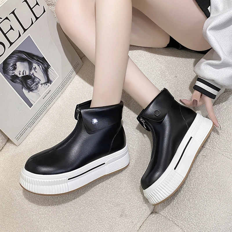 

Модные кроссовки, женские ботильоны из искусственной кожи без шнуровки на танкетке на среднем каблуке, женская повседневная обувь на платф...