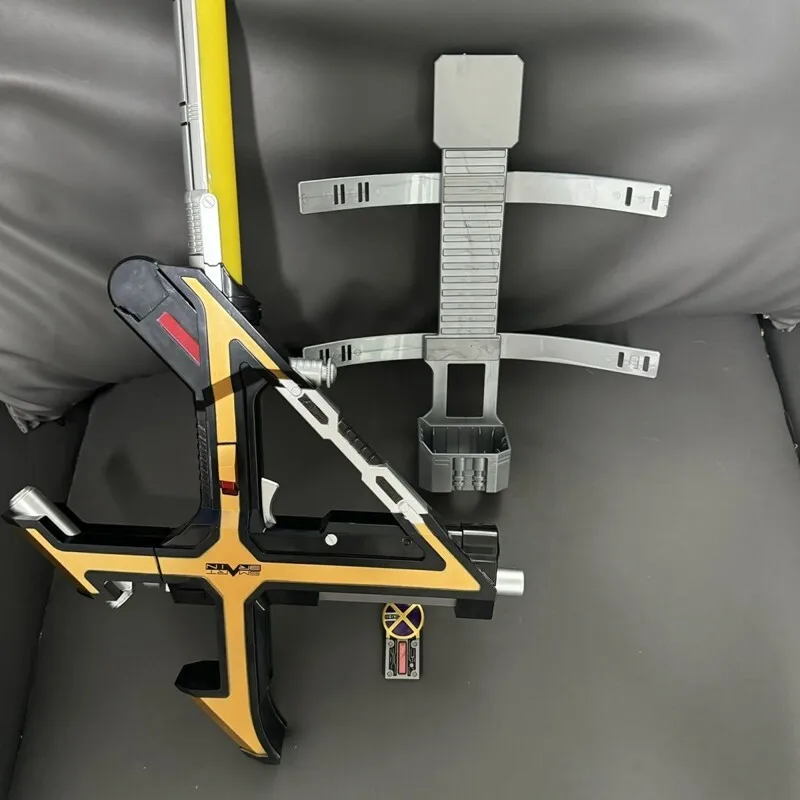 Фото Коллекционный сабля-меч Kamen Rider CSM Kaixa Cross Light Sword в масштабе 1:1 с двумя режимами, звуковыми эффектами BGM и возможностью подключения к поясу Каиксы, для косплея взрослых. №3