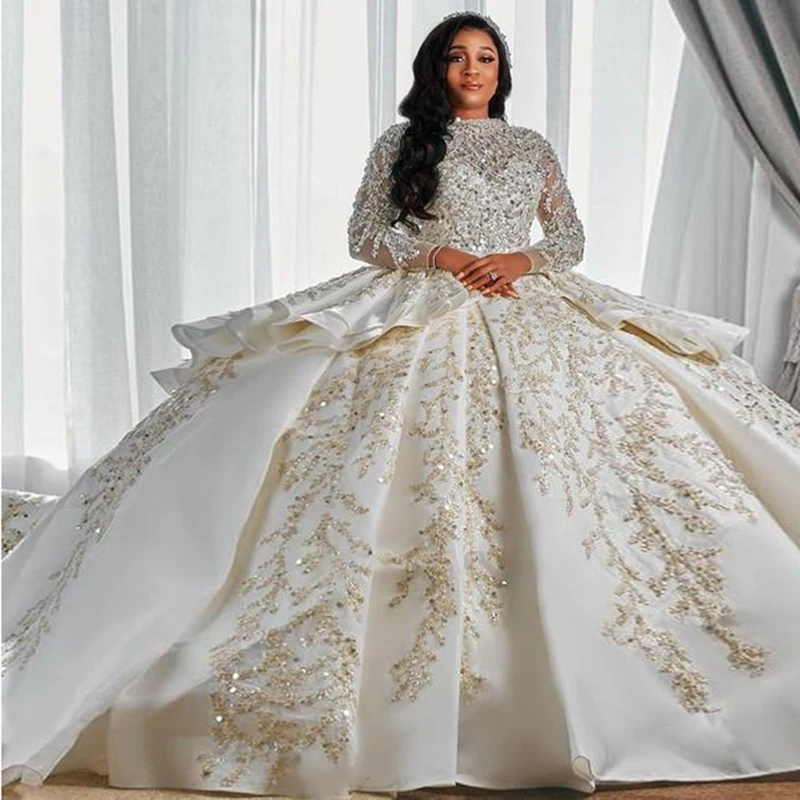 

Vintage Shining Beaded Wedding Dresses Saudi Arabia High Neck Long Sleeves Bridal Gowns Tiered Satin Ball Gown Wedding Vestidos
