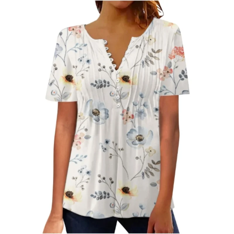 Рисунок 2 - Женская футболка с коротким рукавом и принтом