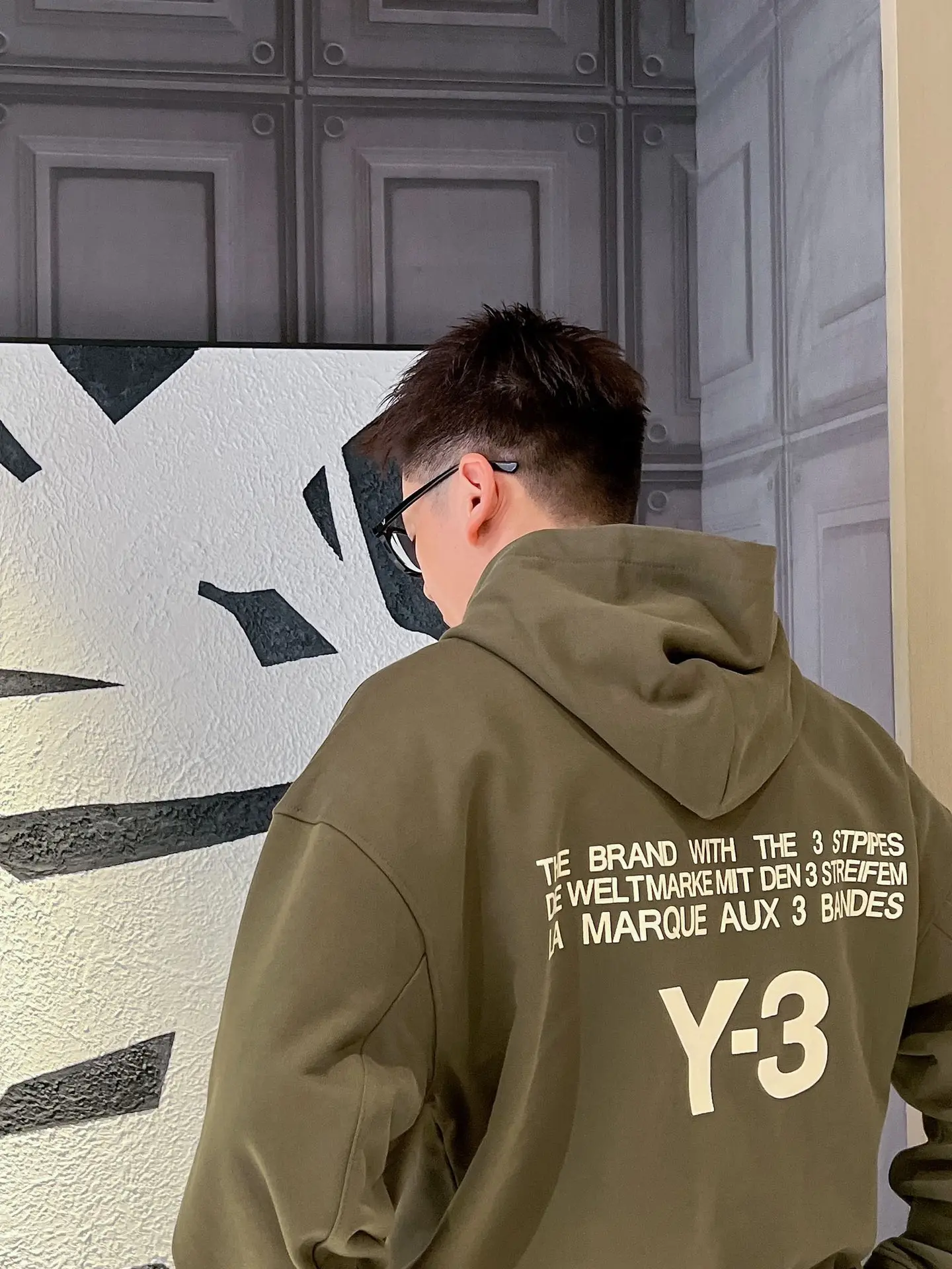 Рисунок 6 - Толстовка Yamamoto Yoshi Y3