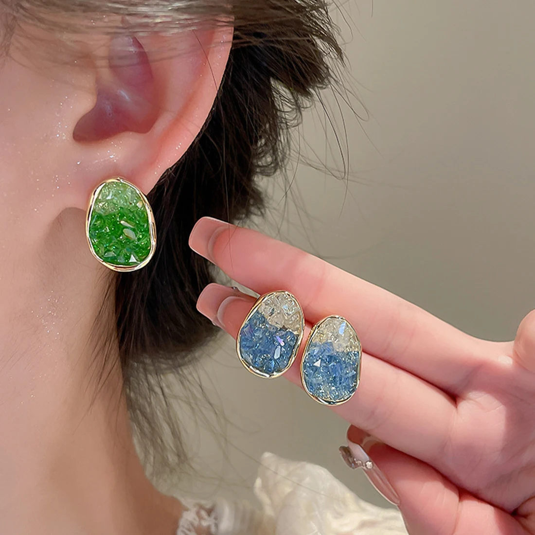 

2023 New Korean Trendy Geometric Colorful Gradient Crystal Dangle Stud Earrings For Women Party Irregular Drop Earrings Jewelry