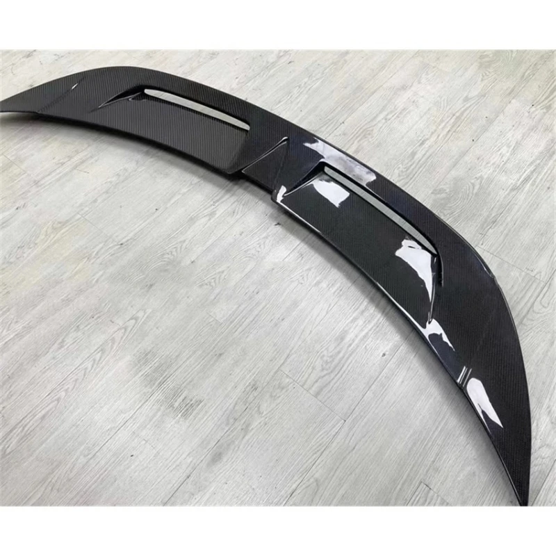 Хвостовое крыло из настоящего углеродного волокна для Porsche Taycan модифицированный