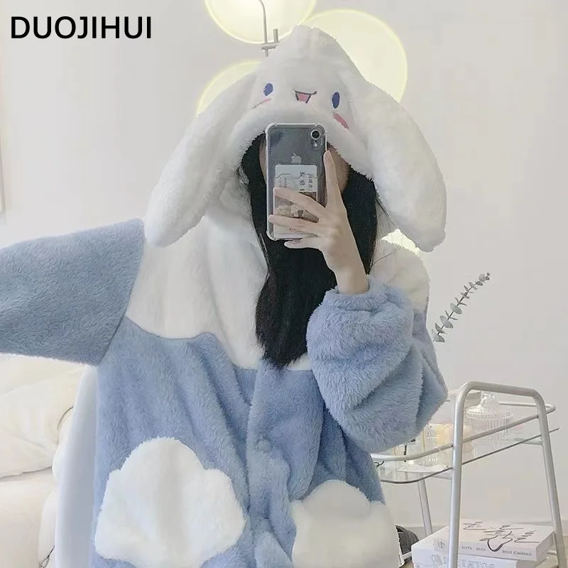 

DUOJIHUI Winter Thick Warm Spell Color Female Sleepwear Fashion Hooded Flannel Simple Chic Print Single Breasted Robes for Women
