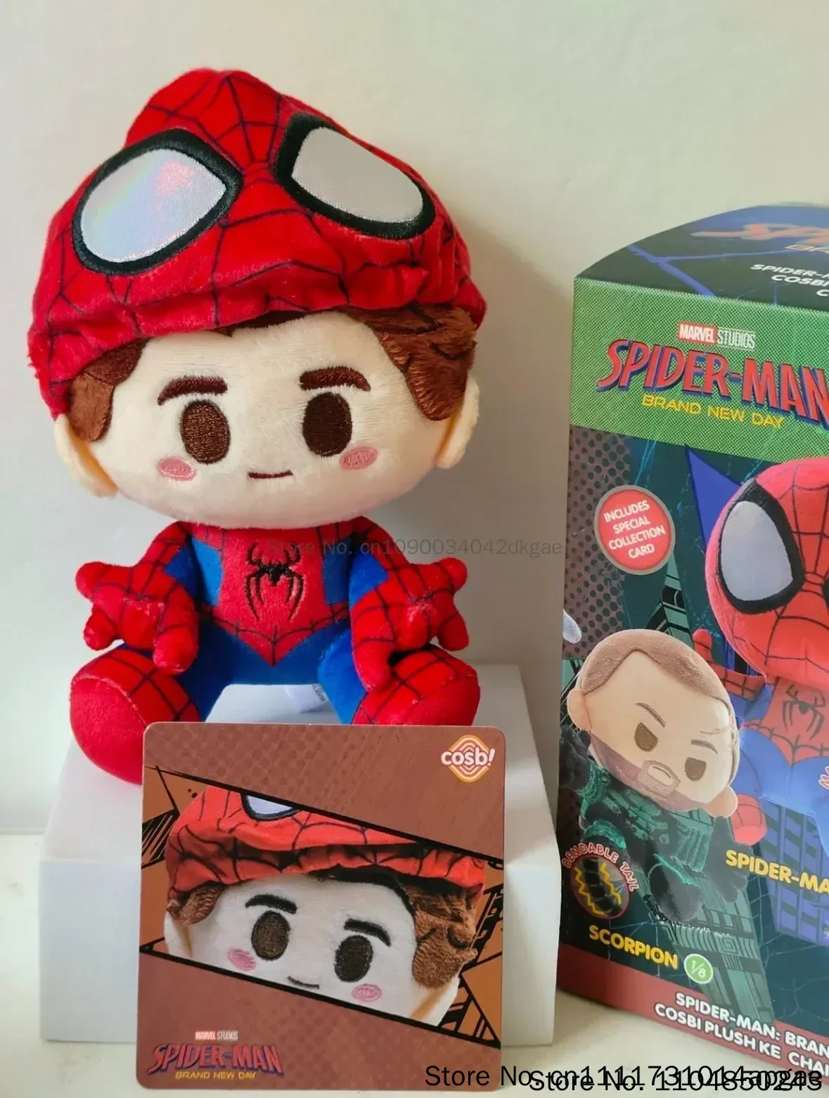 Фото Hot Toys Человек-паук Cosbi: плюшевый брелок-персонаж в закрытой упаковке, Халк, Скорпион. Коллекционный элегантный декор для взрослых коллекционеров. №4