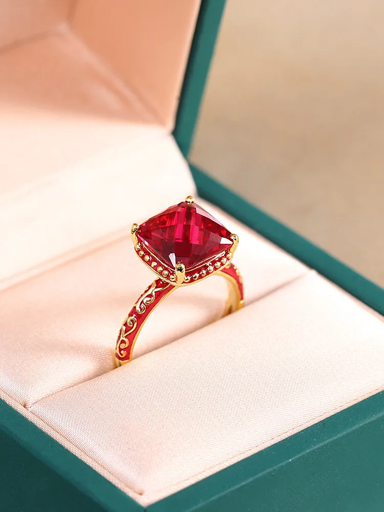 Женские серьги из серебра 2022 пробы с красной Корундовой эмалью |