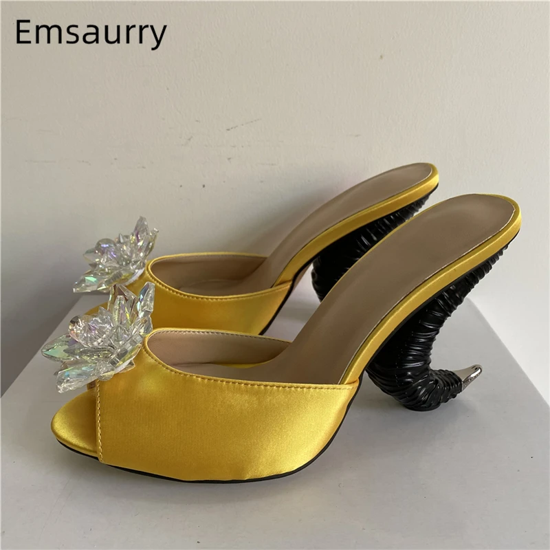 Сандалии женские атласные с бусинами и стразами, босоножки на ремешке с ремешком на пятке, странные туфли без задника, лето Сандалии женские атласные с бусинами и стразами, босоножки на ремешке с ремешком на пятке, странные туфли без задника, лето