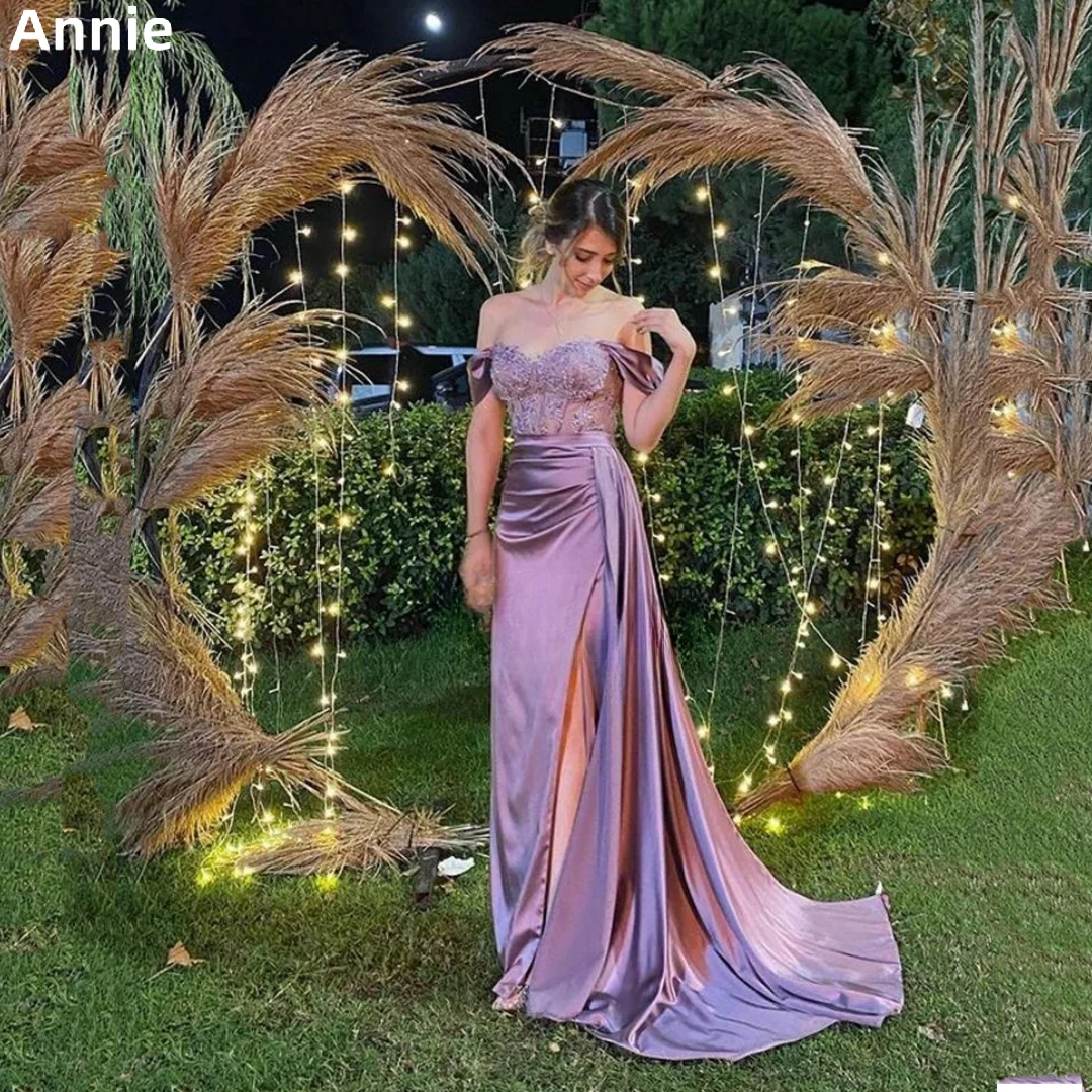 

Annie Off Shoulder Satin Prom Dresses Sexy Side Slit Cocktail Custom Evening Dresses Light Purple 2023 Damen Abendkleid