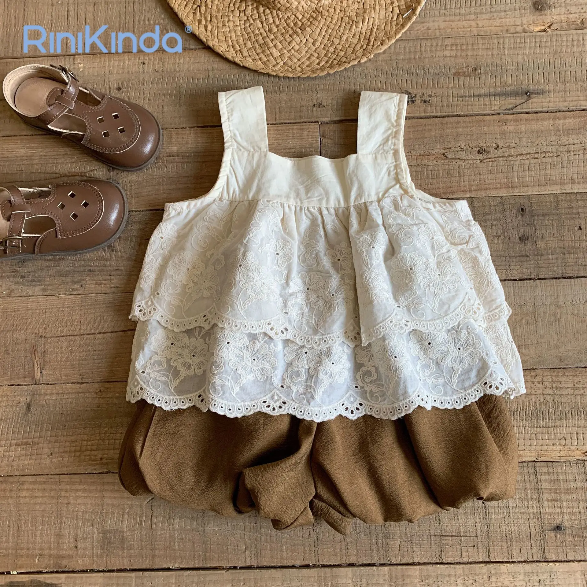 

2023 Sweet Baby Clothing Set Children's Solid Color Suspender Floral Top Trousers Two Piece Suit Summer Girls Outfit