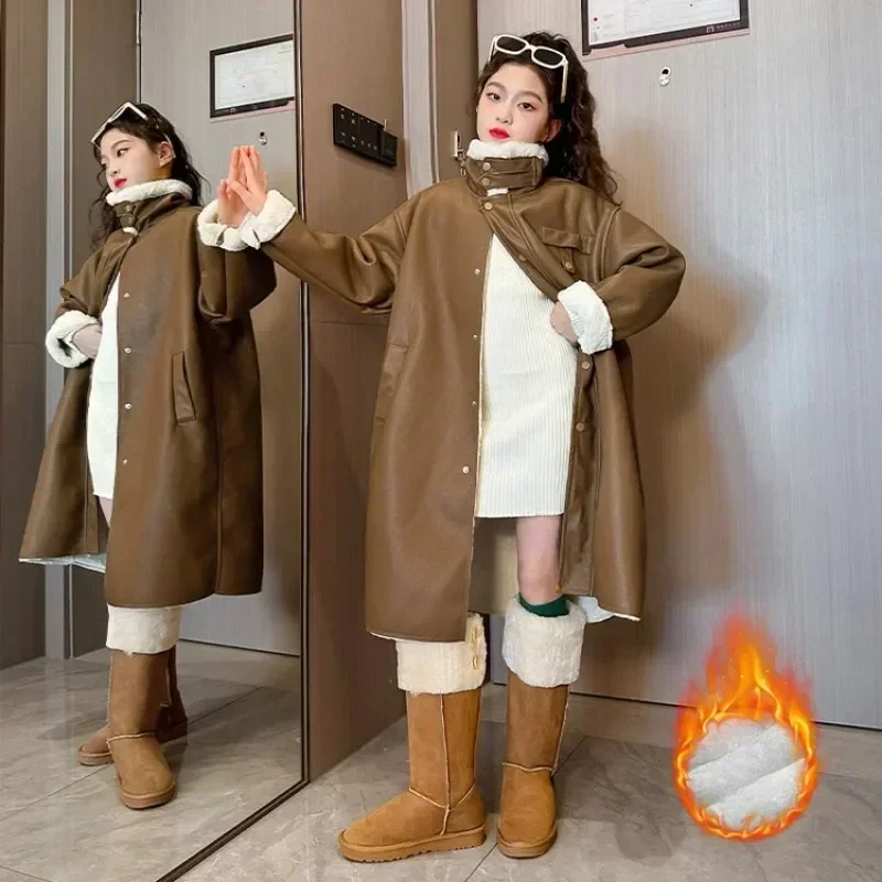 Зимнее пальто из искусственной кожи на флисе для девочек 12-13 лет