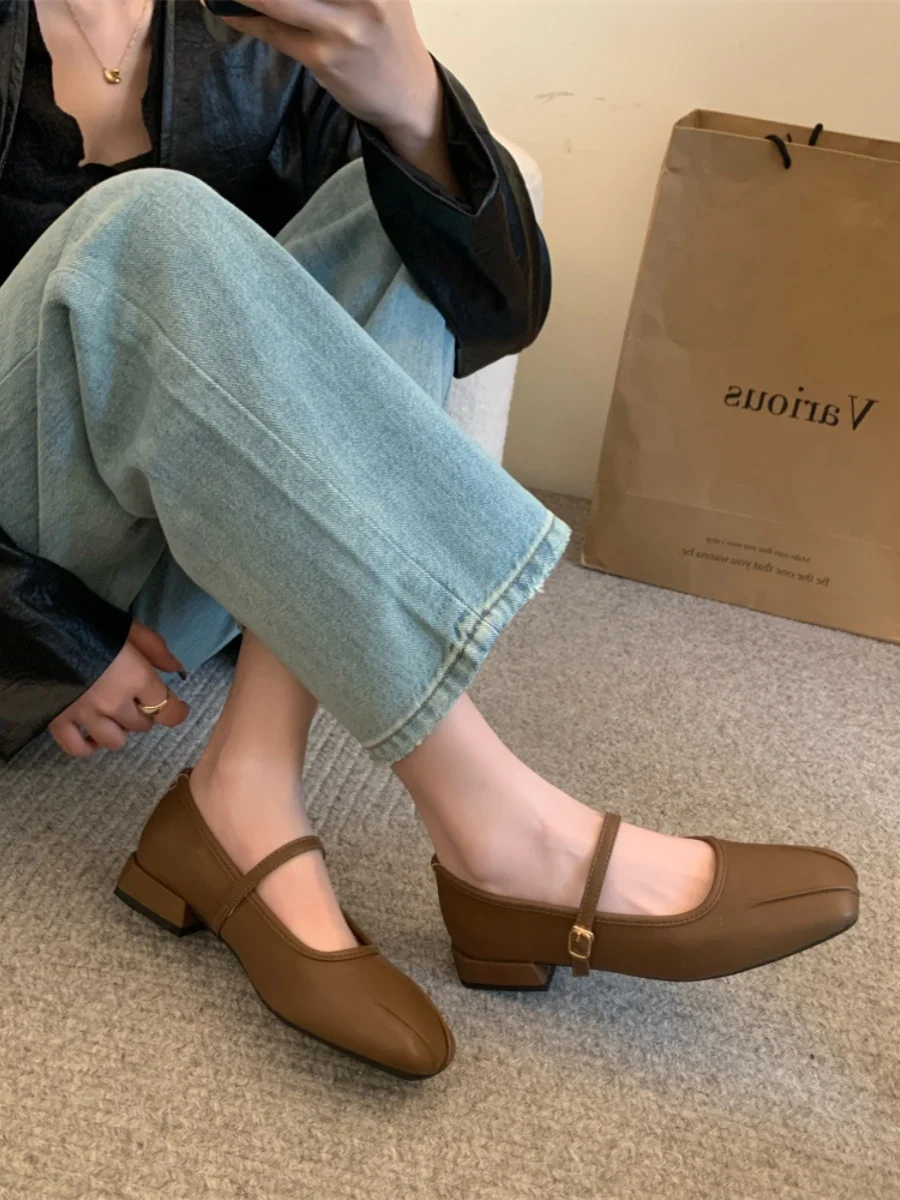 Весна 2024 дизайнерские женские элегантные туфли с квадратным носком однотонные в