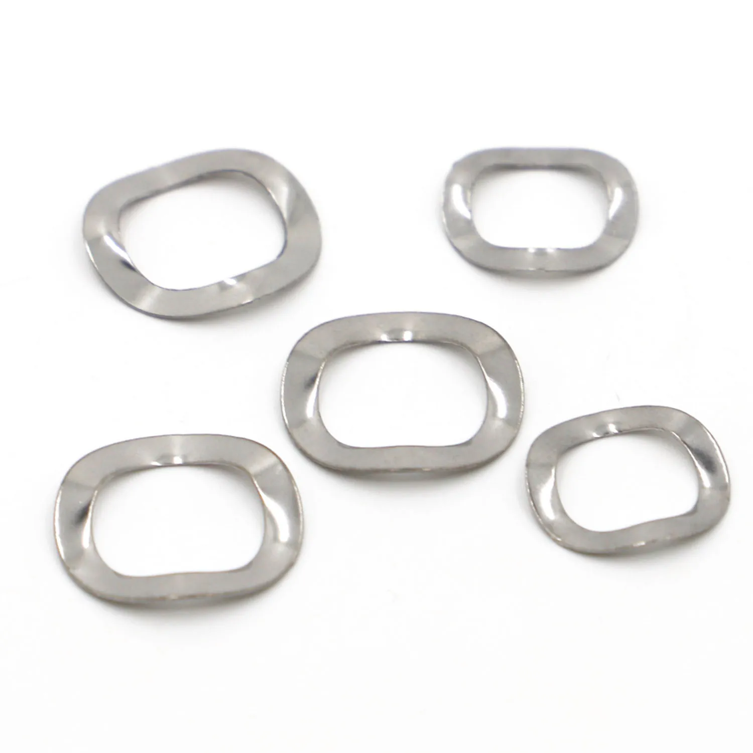 

304 Stainless Steel Spring Washer Three Wave Washers M3 M4 M5 M6 M8 M10 M12 M14 M16 M19 M23 M25 M27 M31