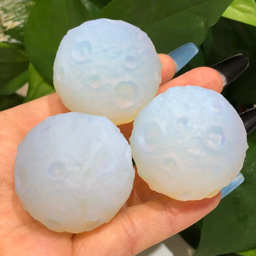 

Natural White Opal Crystal Meteorites Moon Big Size Sphere Ball Quartz Hand-carved Rough Stone Specimen Home Decoration Healing