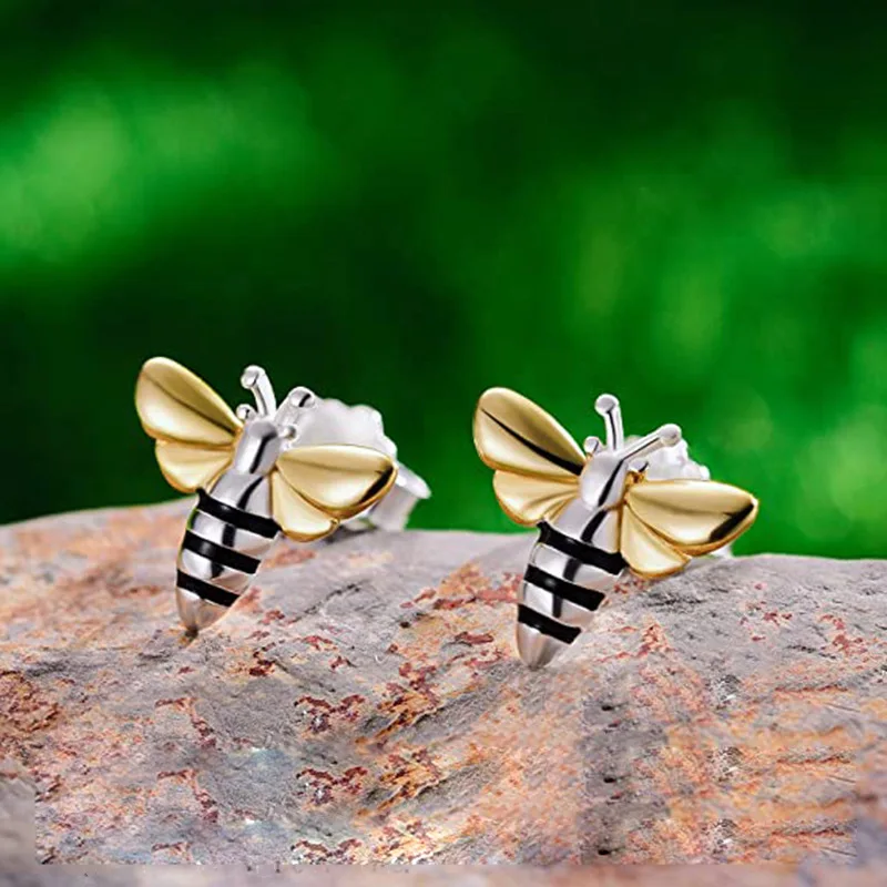 

Korean Style Cute Bee Earrings For Women Lovely Animal Cat Earrings Girls Friendship BFF Y2K Jewelry Gift Brincos