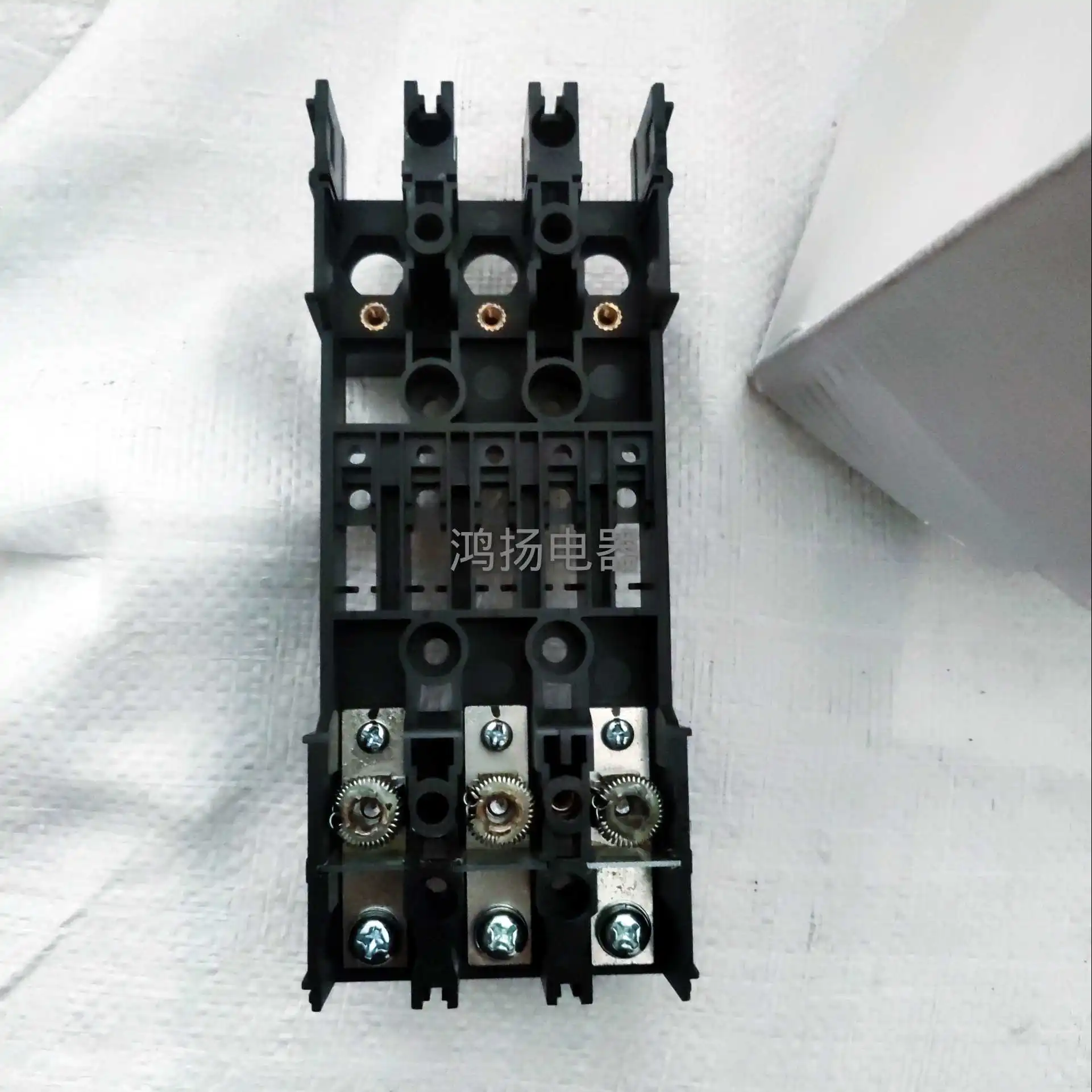 

TETASAKI T2PM12LD3A 100 plug-in base