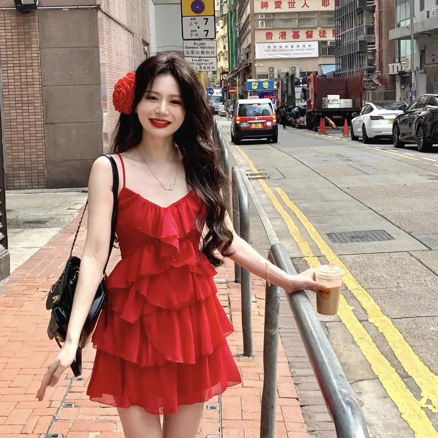 Винтажное красное платье на бретельках