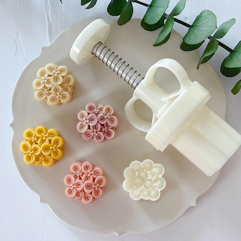 

XX9B Plastic Material DIY Mooncake Moulds Osmanthus Shape Mooncake Stamps Baking Mooncake Accessories for Mid-Autumn Festival