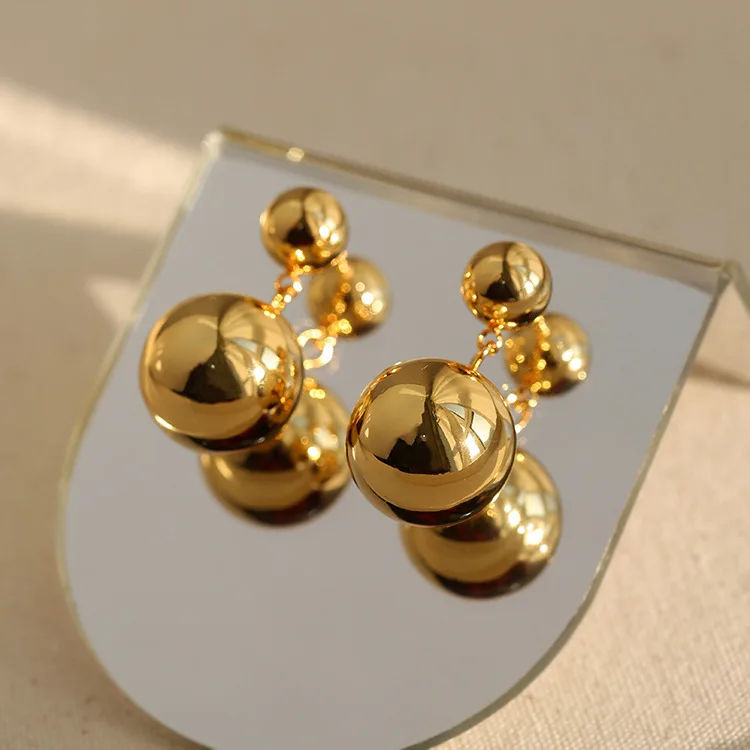 

European and American Vintage size hollow ball earrings and ear clips