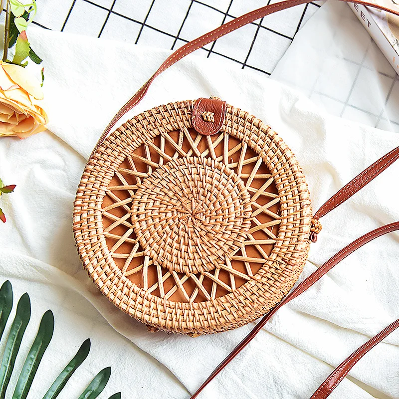

Travel Straw Crossbody Bag Bohemian Wicker Woven Rattan Bag Women Shoulder Bag Summer Beach Designer Bags for Women 2022 Tote