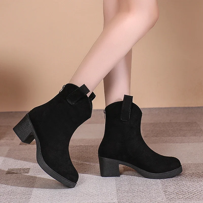 

Женские теплые ботинки на высоком каблуке, с круглым носком, на молнии, на толстой нескользящей подошве, повседневные ботинки больших размеров 35-42, новинка осенне-зимнего сезона 2024