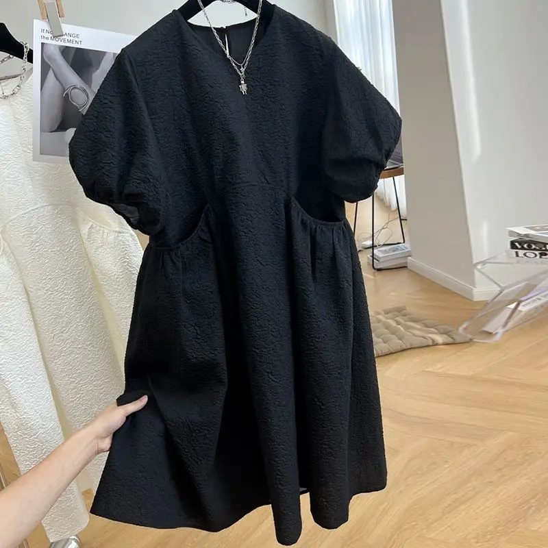 Платье женское свободное жаккардовое с коротким рукавом-фонариком