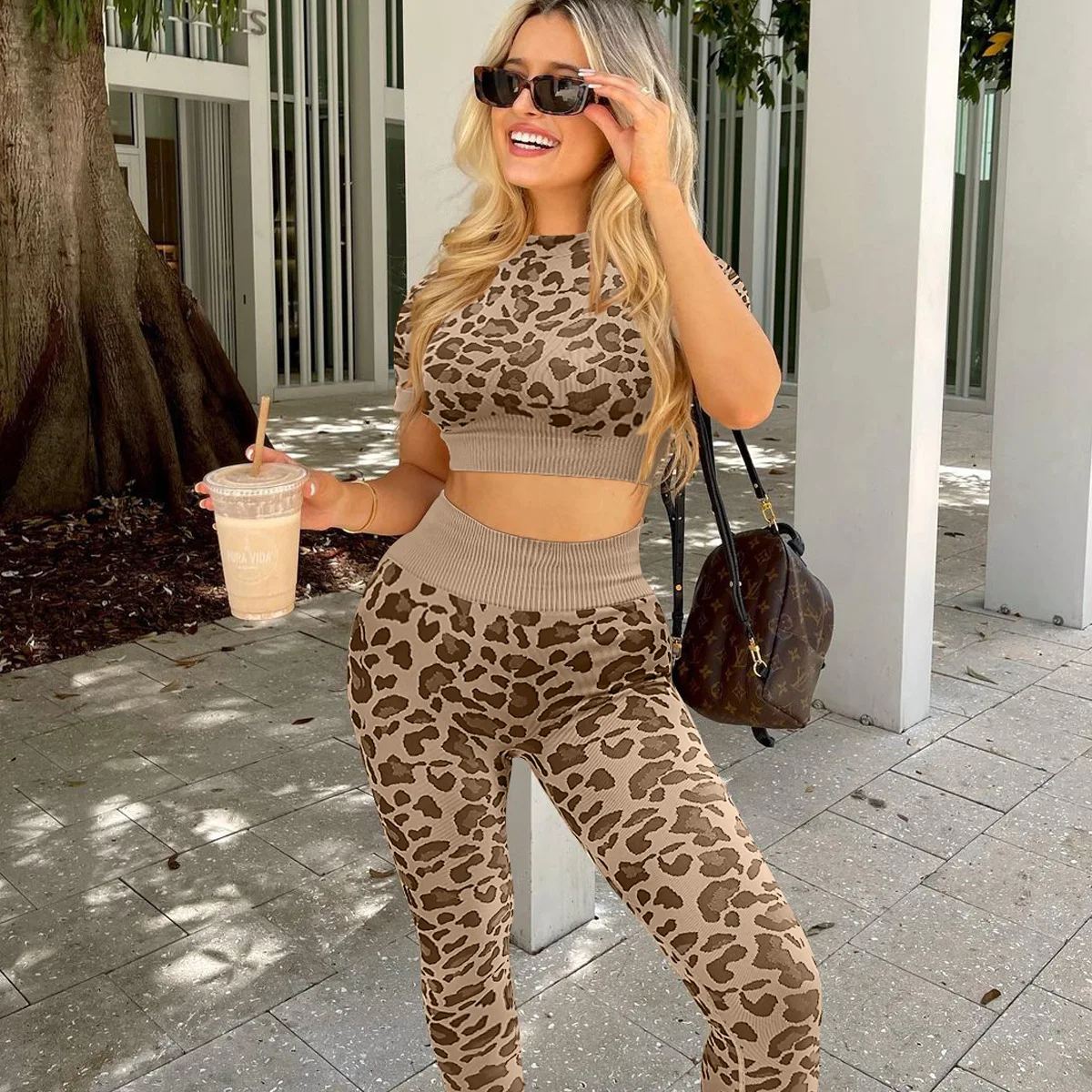 Spring Summer Women's New Fashion Leopard Print Short Sleeve Sports Buttock Lifting Yoga Fitness Clothes Pants Set