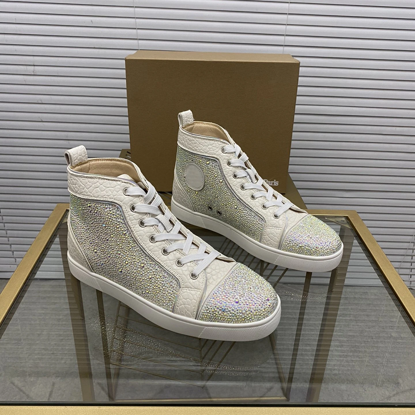 

Top Quality Red Sole Mens Casual Shoes Luxury Womens Leather Sneakers Unisex Fashion Trainers Youth Designer Couple Shoes MD0151