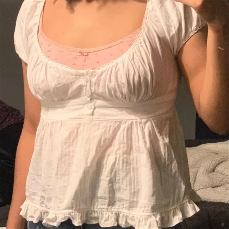 

Женская рубашка в стиле гранж, милая однотонная блузка с коротким рукавом, с оборками на подоле, уличная Стильная летняя одежда в стиле Хара...