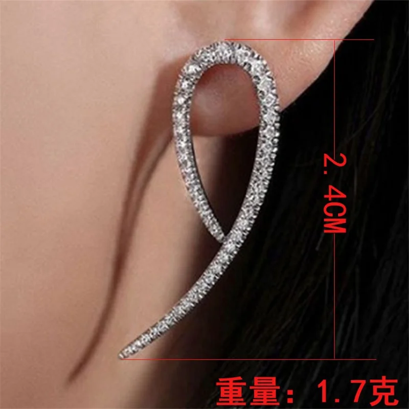 

Silver Diamond Simple Geometric Line Cross Stud Earrings Female Personality Flash Diamond Wedding Banquet Exquisite Ear Jewelry