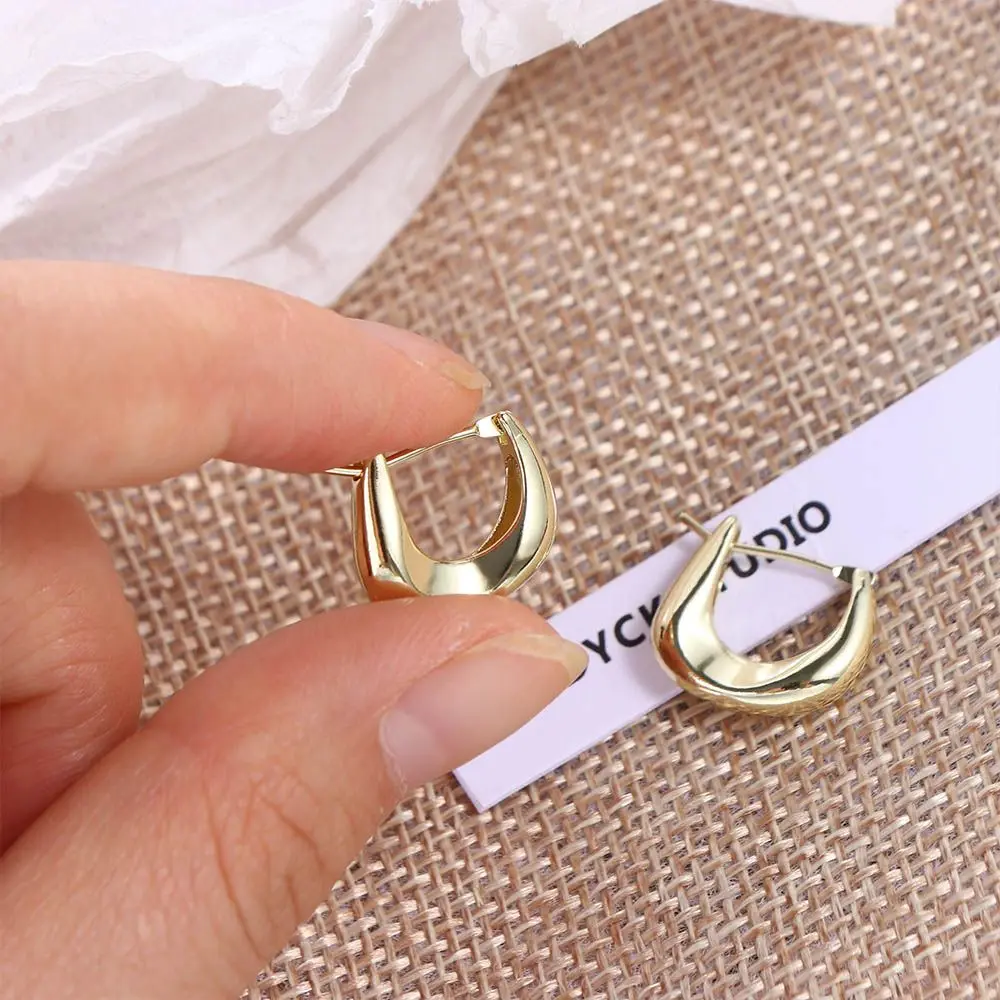 

Trendy Fashion Jewelry Ear Hoop U Shape Women Hoop Earrings Girl Stud Earrings Ear Buckle Korean Style Earrings