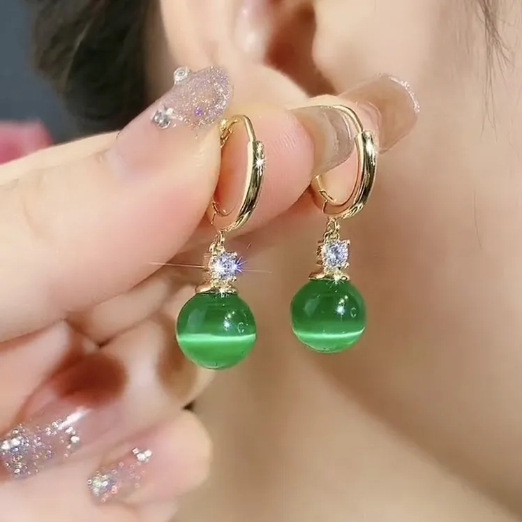

Fashion Green Opal Earrings Pendant Earrings Jewelry Ladies Gifts