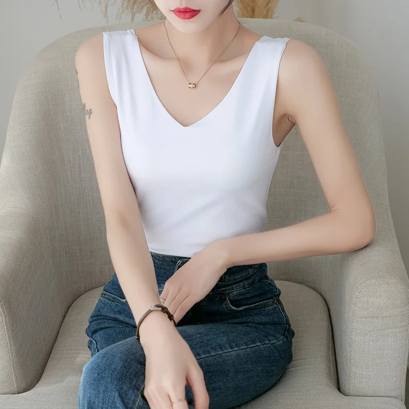 

Women's black vest women's wear can be worn outside summer online celebrity V-neck shirt sleeveless T-shirt.