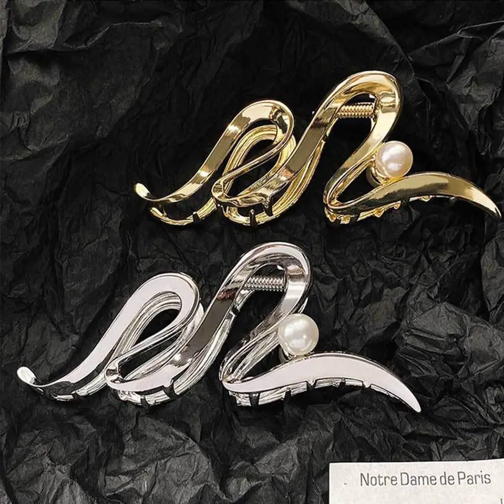

For Women Ponytail Holder Metal Headdress Pearl Korean Style Crab Clip Wave Hair Claw Hair Accessories Women Hair Clips