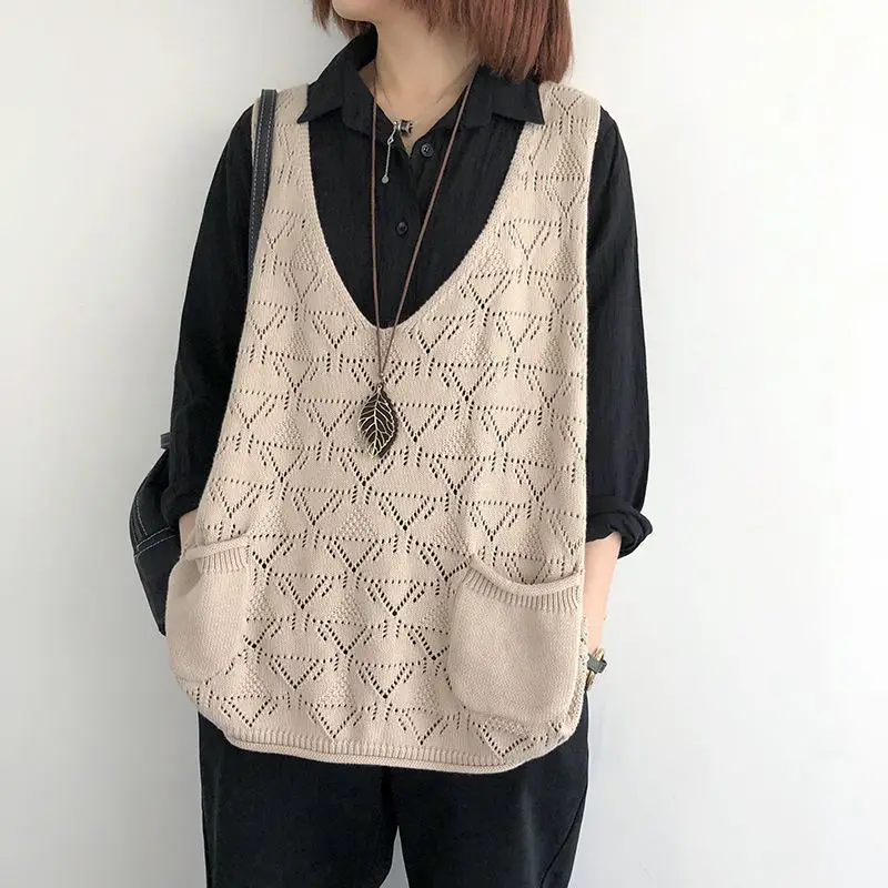 

Yasuk All Season Solid Casual Flower Hollow Out Vest Women's Loose Knitted Top Sweater Gentle Versatile Retro Pocket Girl