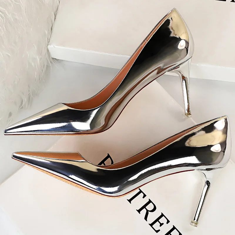 

Sexy Women 7.5cm 10.5cm High Heels Pumps Wedding Bridal Stiletto Low Heels Lady Scarpins Silver Sparkly Shiny Leather Prom Shoes