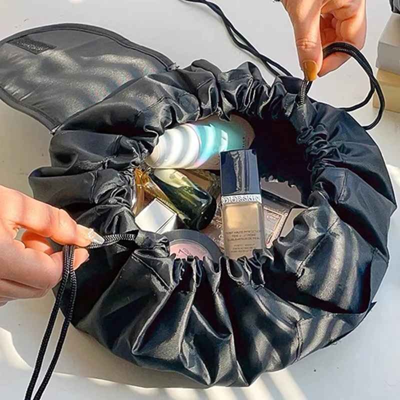 Рисунок 2 - Женская косметичка на шнурке