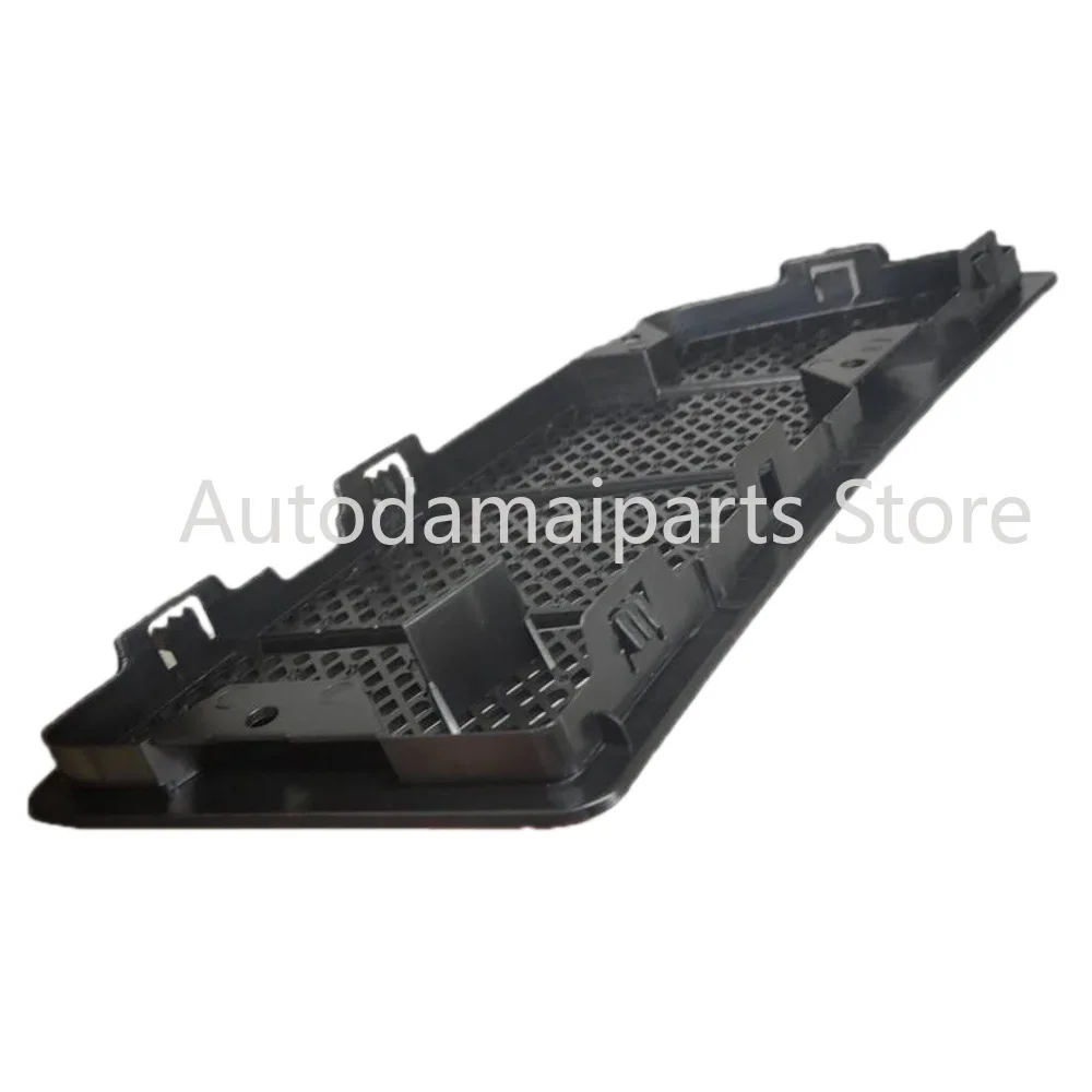 

Выпускное отверстие WM для капота, передняя левая, подходит для Benz X164 W164 1648804305