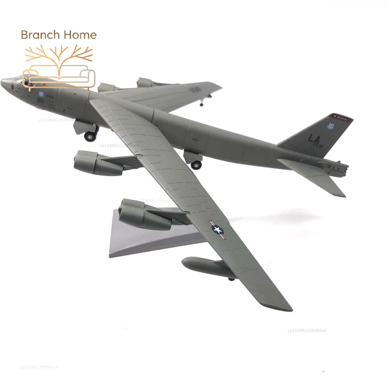 Фото Модель бомбардировщика B-52 США в масштабе 1:200 с подставкой, коллекционный подарок, миниатюрная модель самолета B52 из сплава, украшение для дома №3