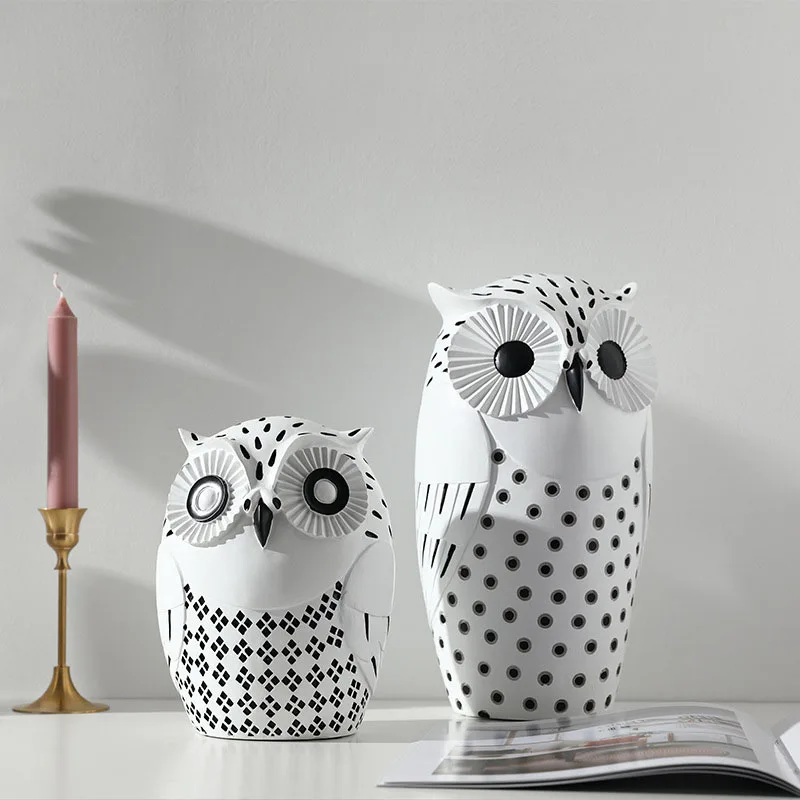 

TingKe Nordic minimalist polka dot owl resin sculpture ornaments modern home living room office study hotel decoration ornaments